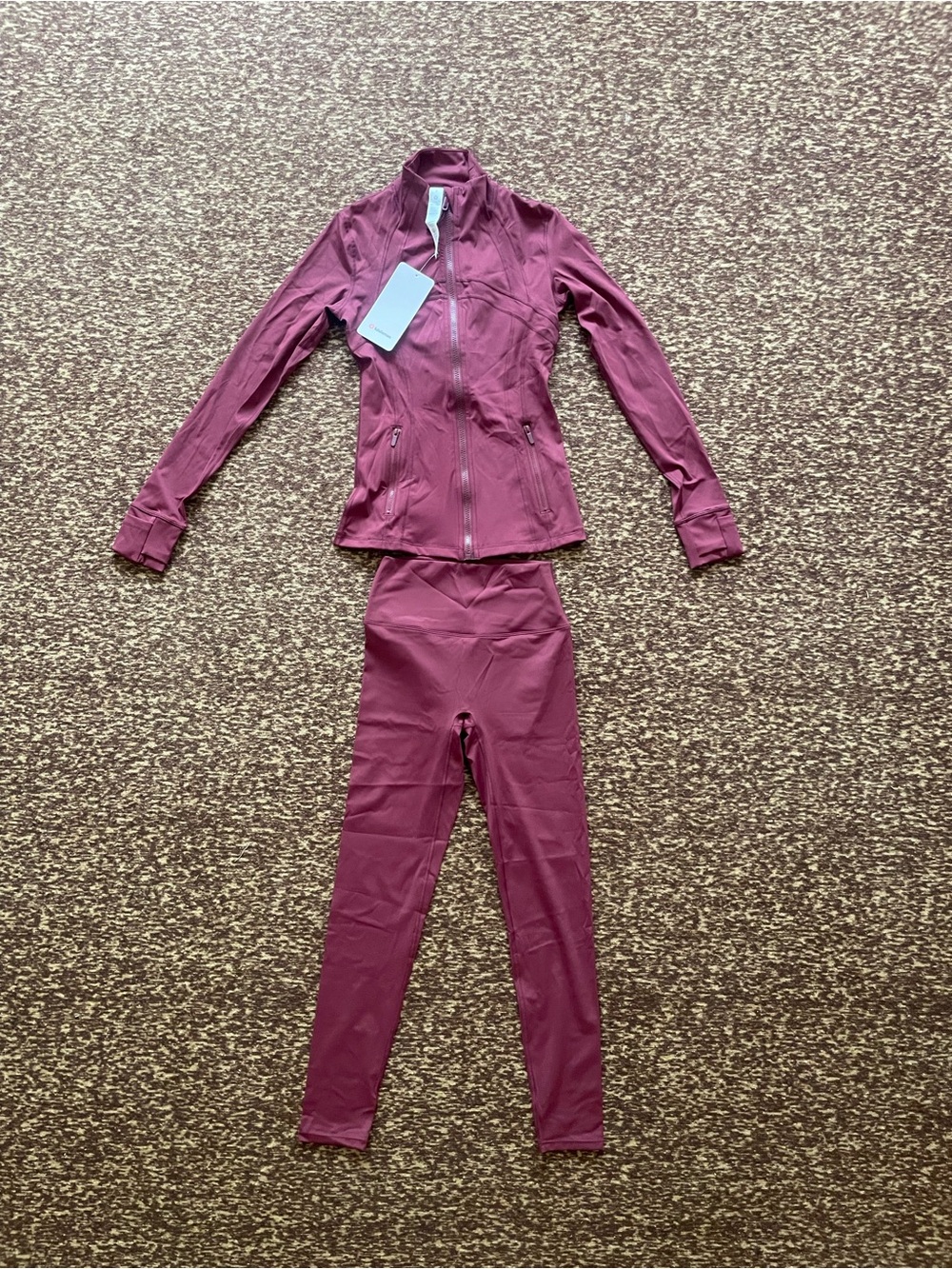 Dark red Lululemon define jacket leggings set - Picture 1 of 4